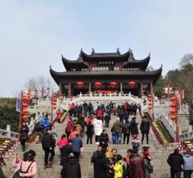 新沂湖北旅游攻略(七月湖北旅游攻略)