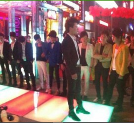 新沂深圳夜总会伴游模特雇用(深圳KTV模特雇用)