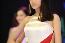 新沂成都特大模特兼职**(成都服拆模特兼职是实的吗)