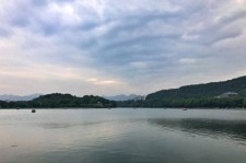 新沂杭州自助游(杭州自助游旅游攻略)