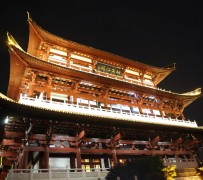 新沂长沙旅游攻略(长沙旅游攻略景点必去长沙美食街)