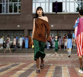 新沂广西民族大学兼职模特李琳(2022年即将升为公办的大学)
