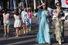 新沂上海商务伴游男雇用(上海雇用高端伴游一天20万)