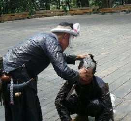 新沂欲带老伴游遍中国(带着老伴去旅游)