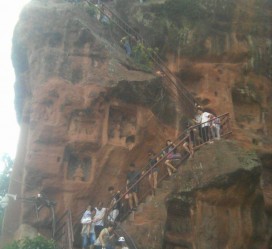 新沂乐山旅游攻略(乐山旅游攻略自由行路线推荐)