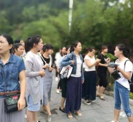 新沂中国的曲男伴游的简单介绍