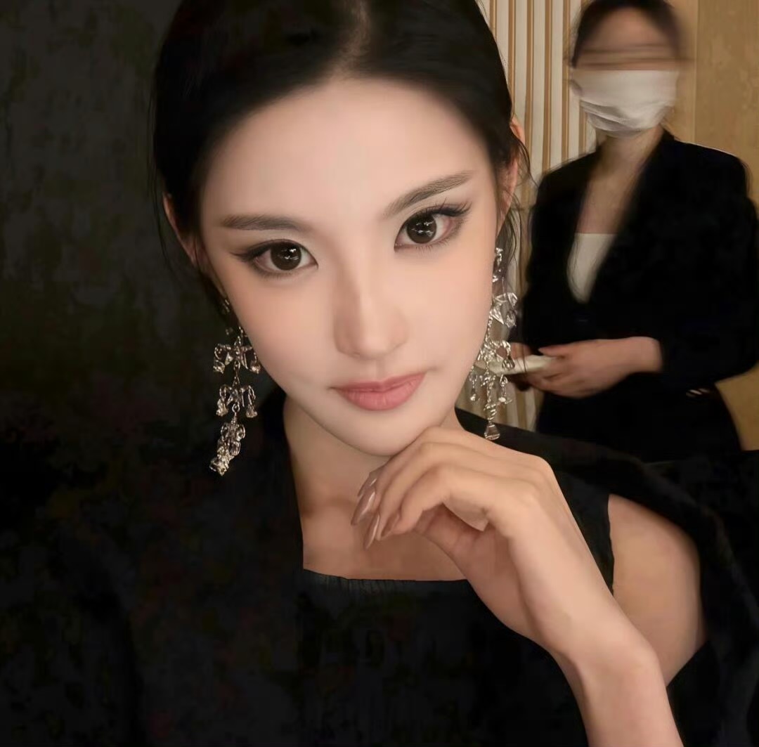 新沂伴游女生 | Isabella Chen的资料